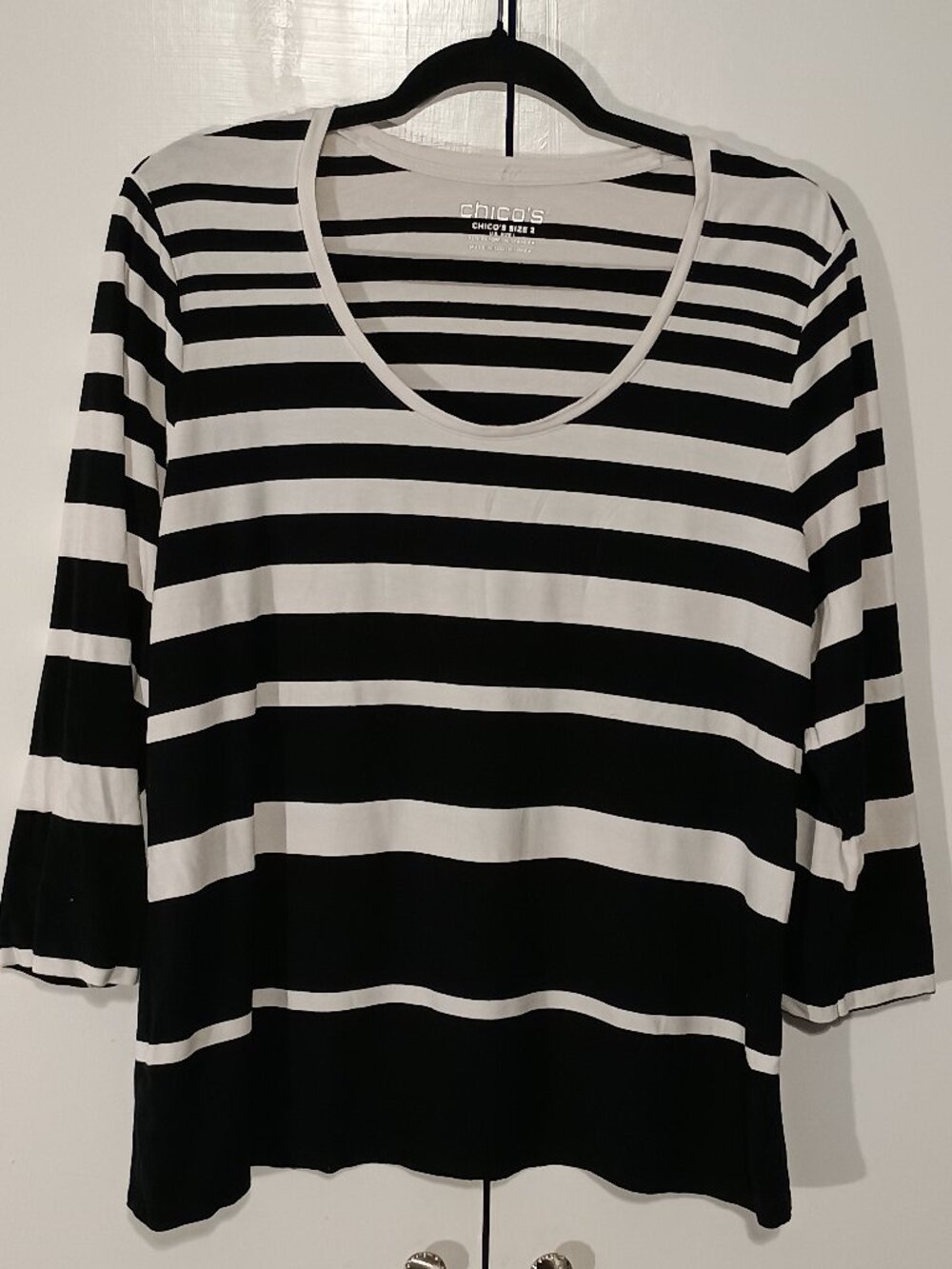 Chico’s Size 2 Black White Striped Scoop Neck 3/4 Sleeve Knit Top Large - Picture 2 of 6